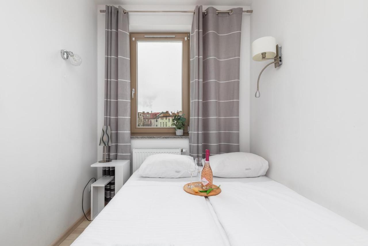 Wind Rose Quarter By Renters Apartment