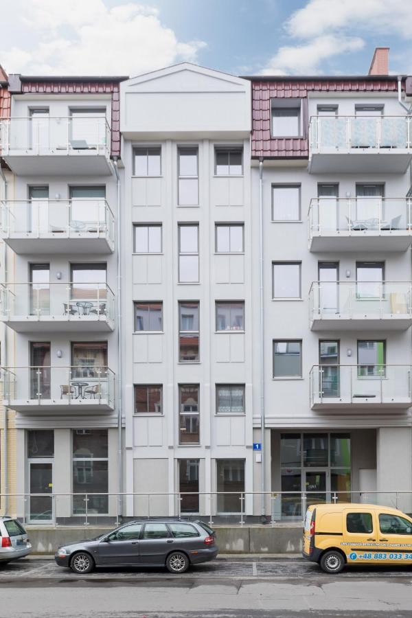 Wind Rose Quarter By Renters Apartment *