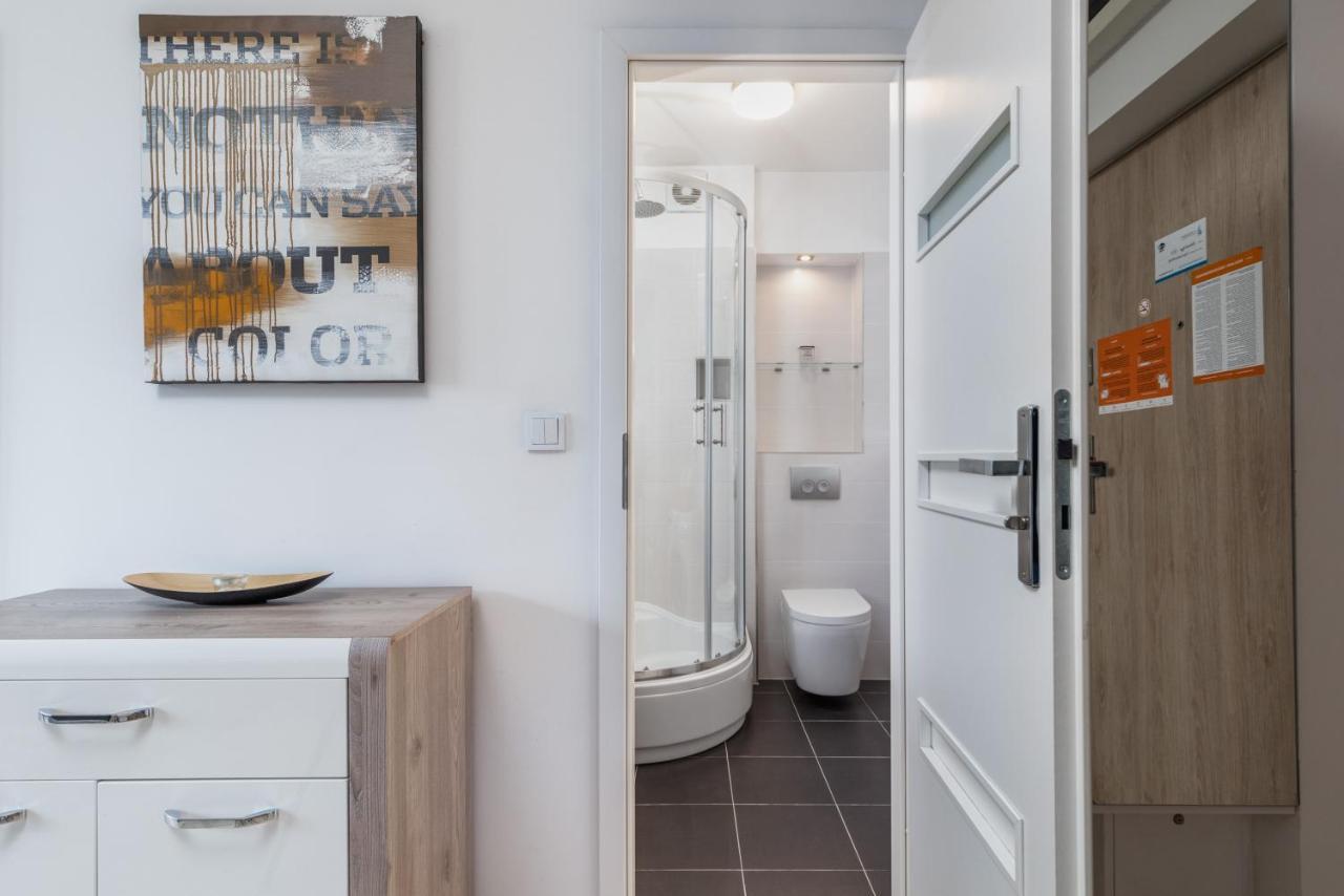 Apartment Wind Rose Quarter By Renters *