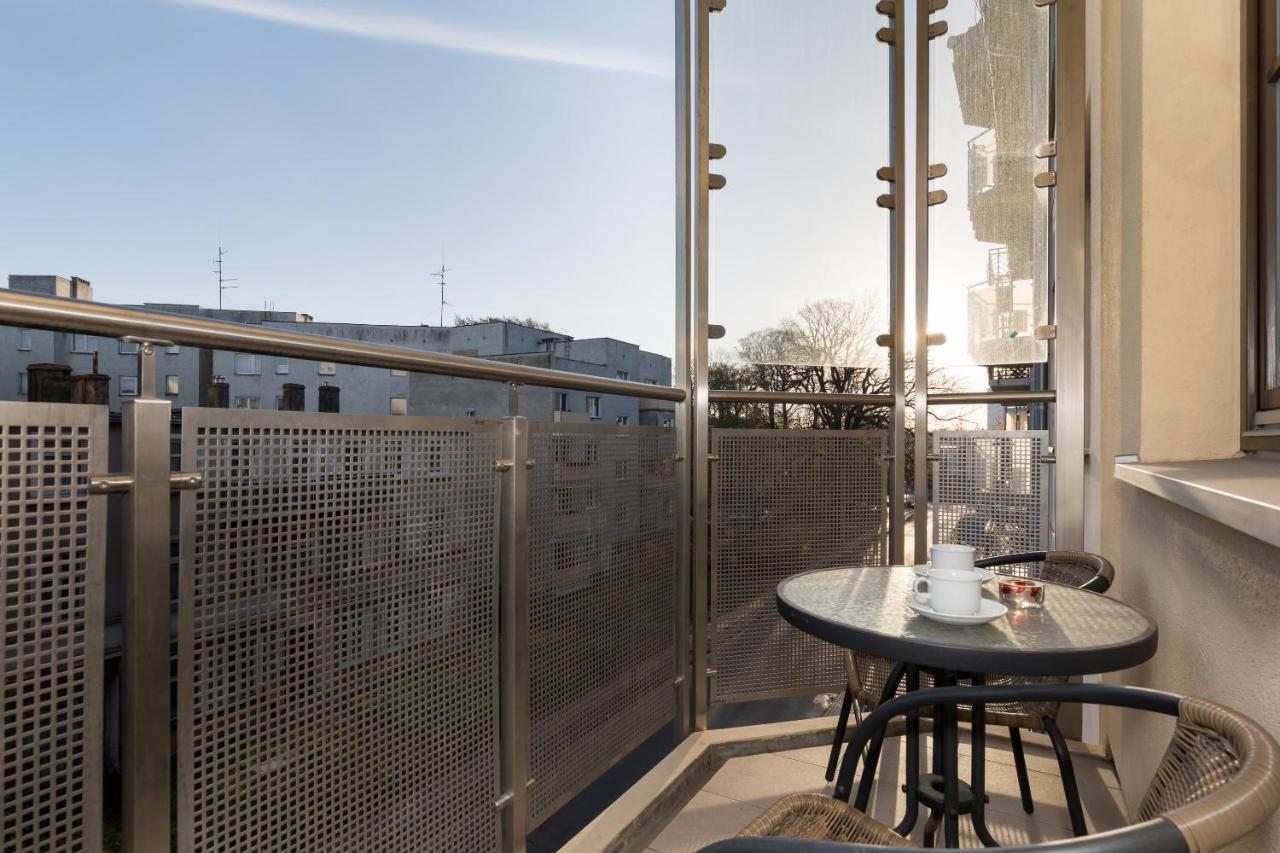 Wind Rose Quarter By Renters Apartment