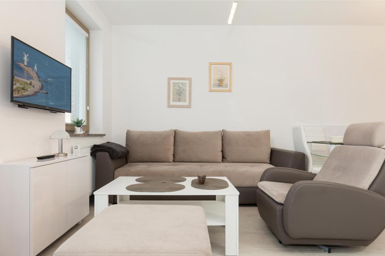 Wind Rose Quarter By Renters Apartment *