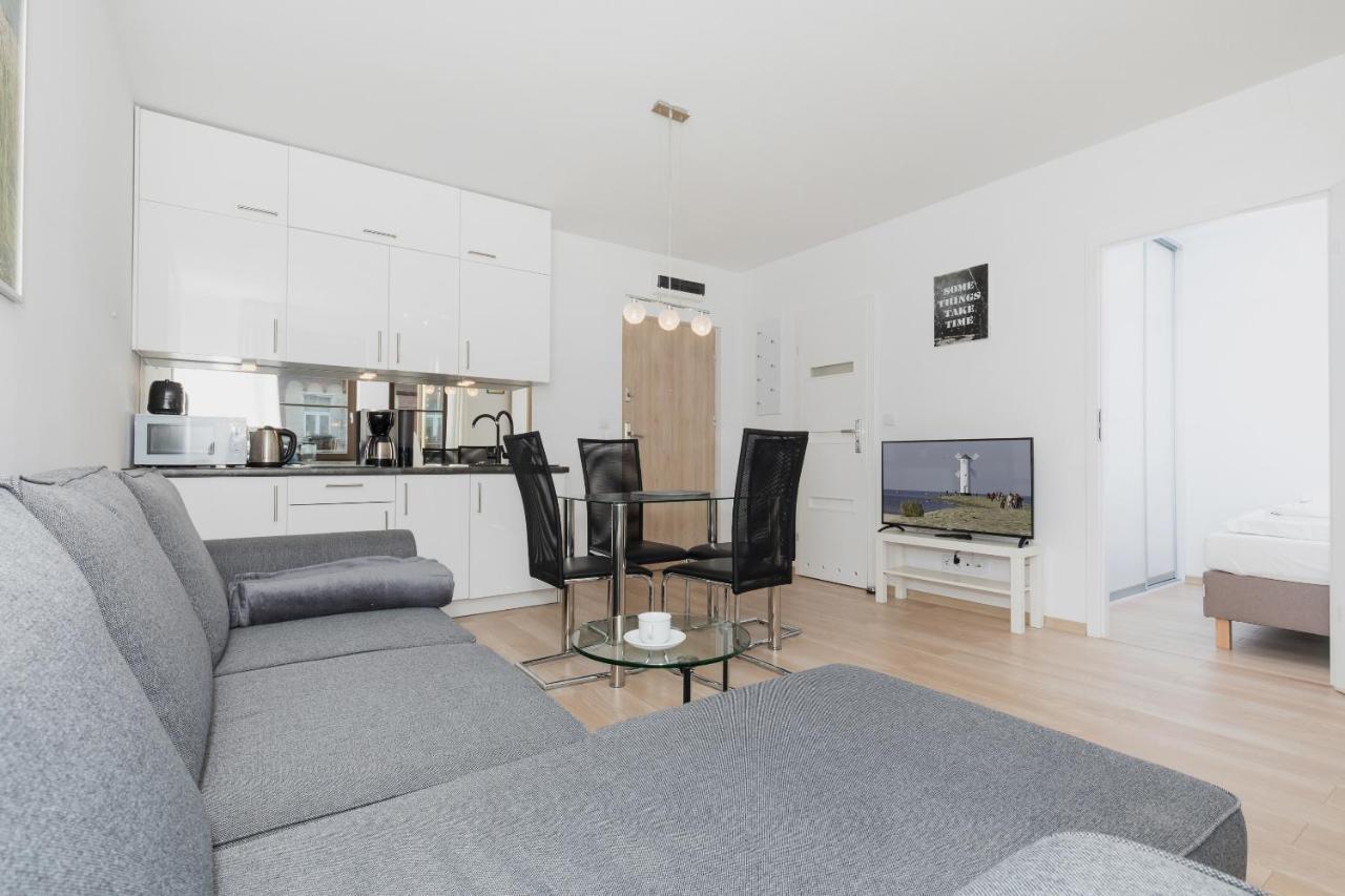 Wind Rose Quarter By Renters Apartment *