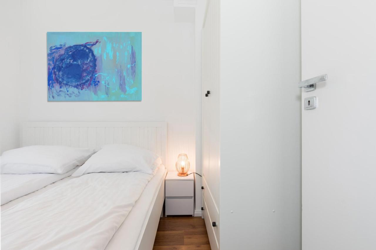 Wind Rose Quarter By Renters Apartment *
